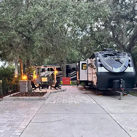 Camper Rv In River Ranch Exterior photo