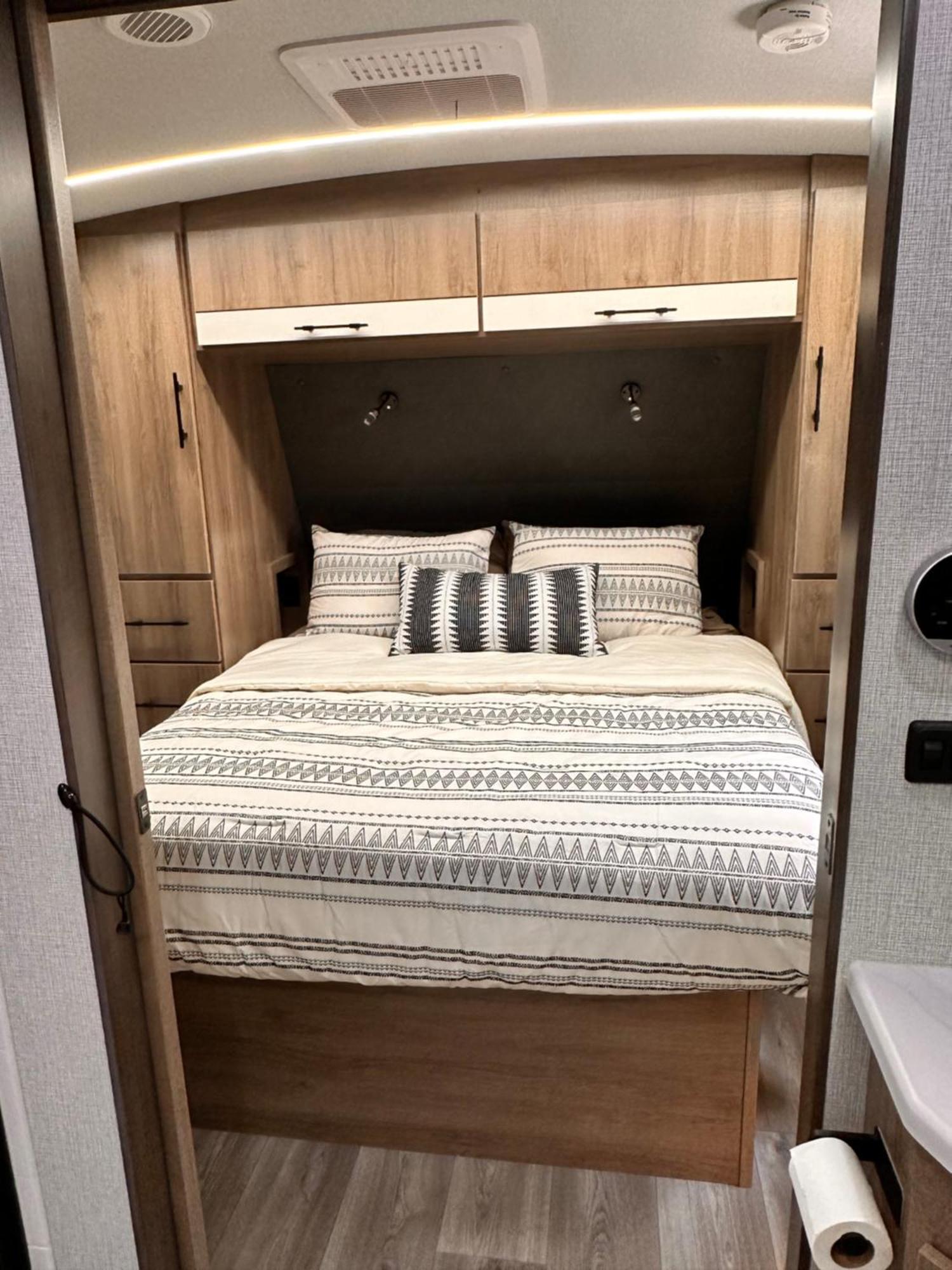 Camper Rv In * River Ranch