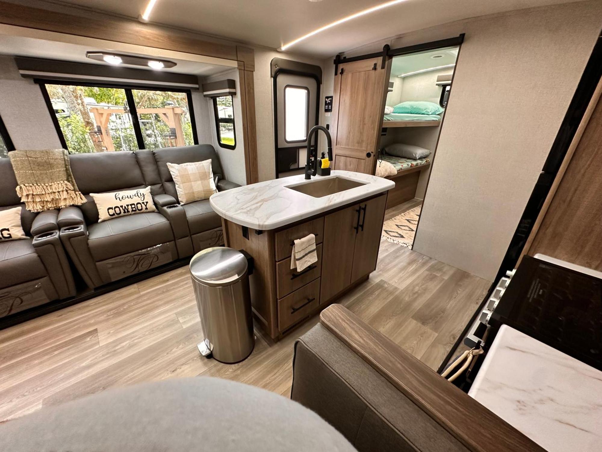 Camper Rv In *